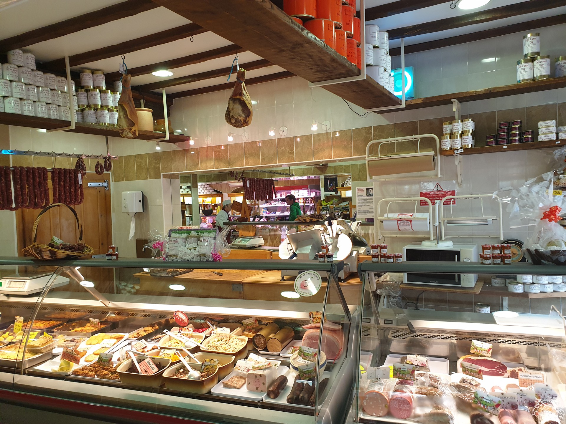 ﻿Traiteur et fabrication de foie gras maison